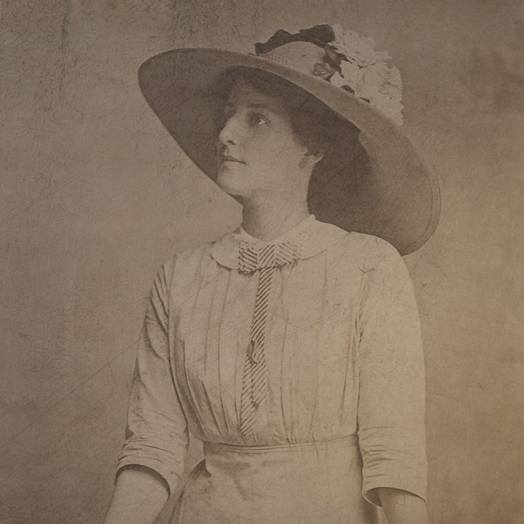 A Woman Before Faded Photo Correction Service