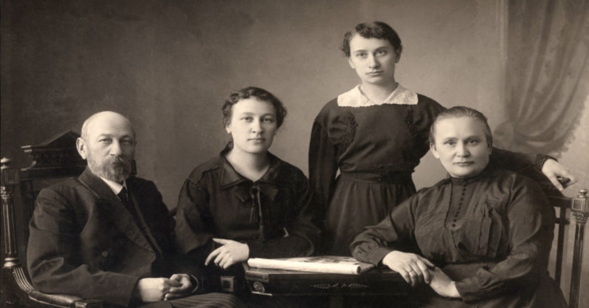 Why Did They Never Smile in Old Photos?