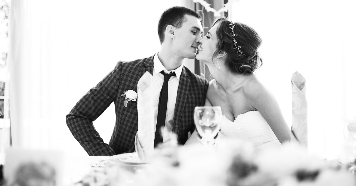 How to Edit Moody and Black Plus White Wedding Photos?