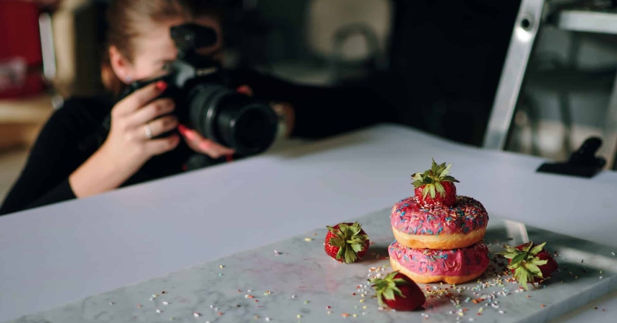 Choosing Best Food Camera